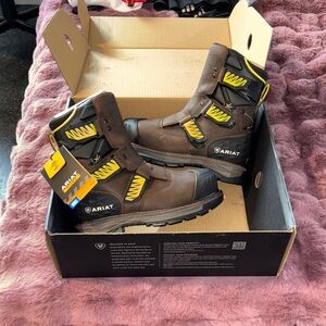 Brand New Ariat Brown and Yellow Men's Boots